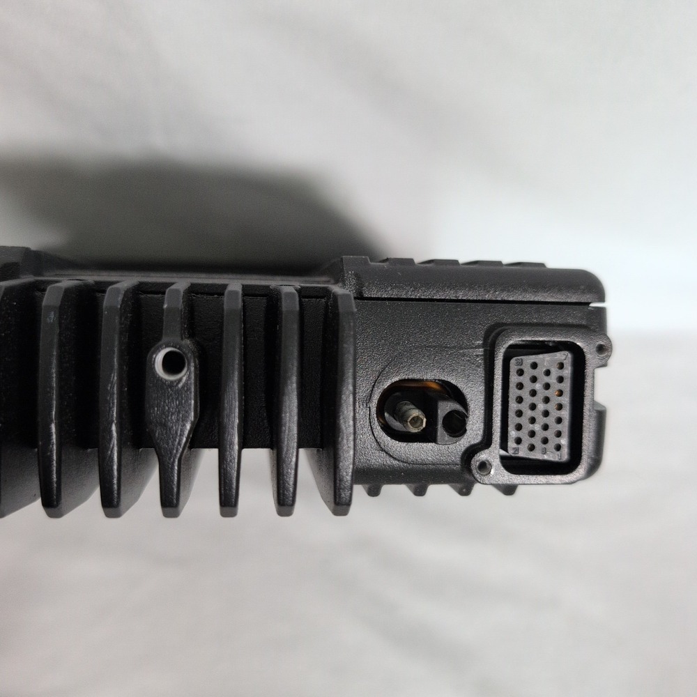 Motorola XTL1500 700/800 MHz In Dash Mobile 2 Way Radio w/ Head M28URS9PW1AN - Picture 5 of 7